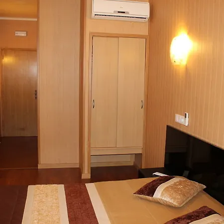 Monte Carlo 3*